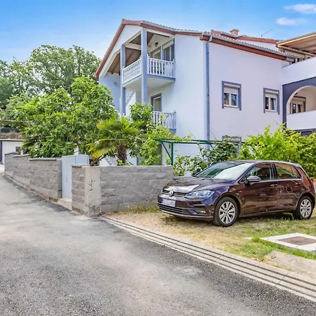 1 Bedroom Gorgeous In Marsici شقة Sveti Vid-Miholjice