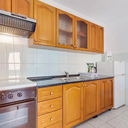 1 Bedroom Gorgeous In Marsici *